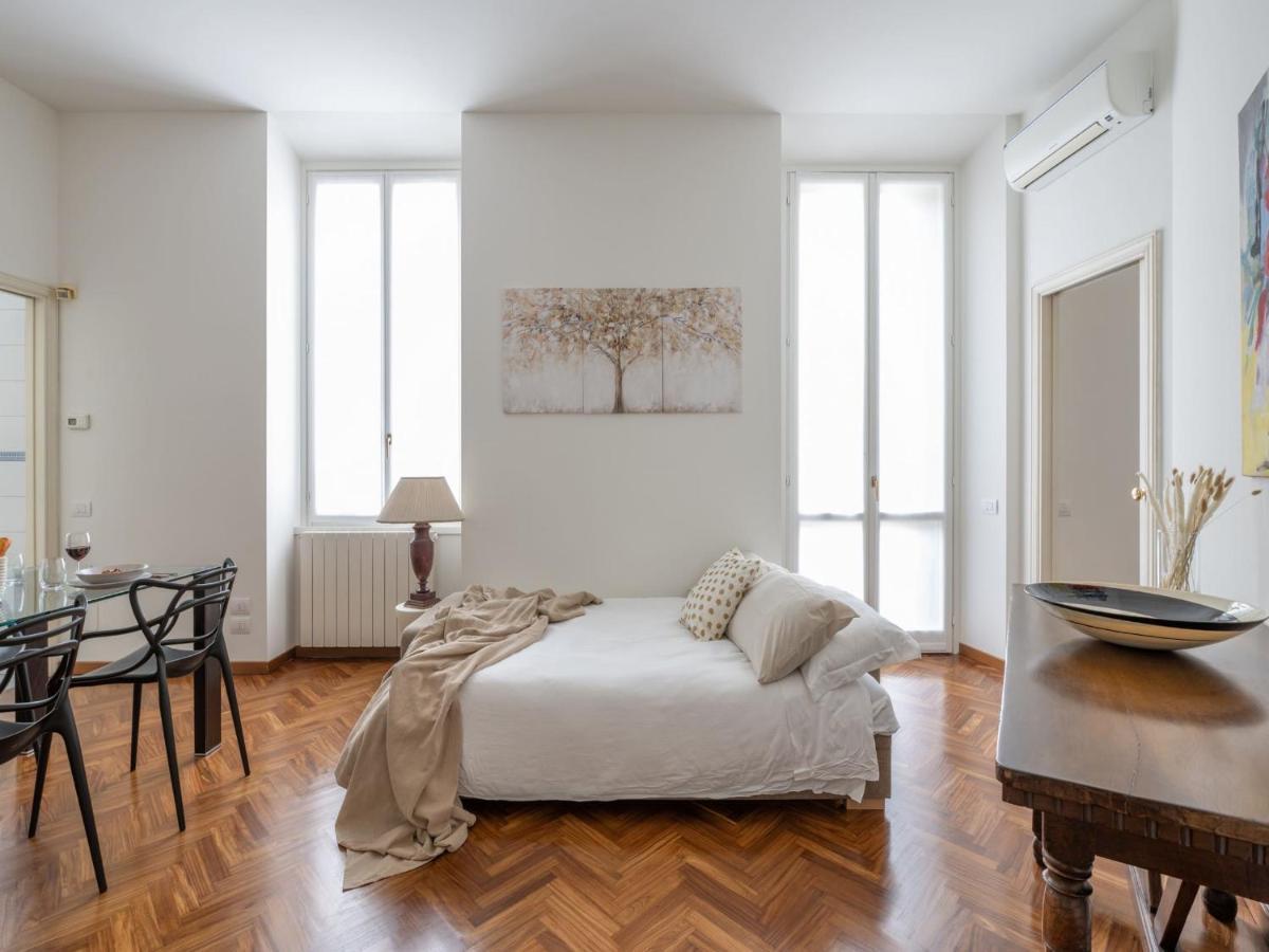 The Best Rent - Gorgeous Two-Bedroom Apartment In Porta Nuova District Milano Eksteriør bilde