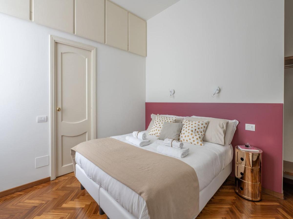 The Best Rent - Gorgeous Two-Bedroom Apartment In Porta Nuova District Milano Eksteriør bilde
